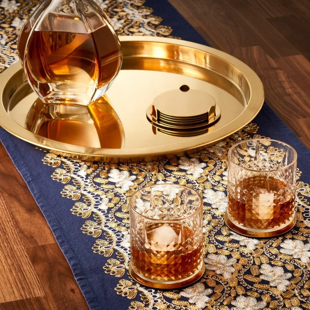 COPY - TABLE RUNNER